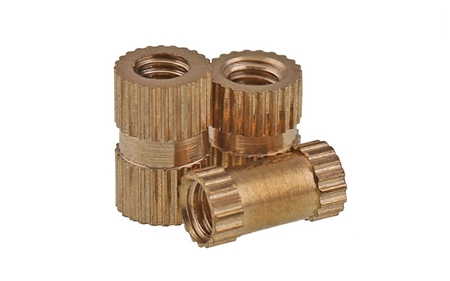 壓鉚螺母和嵌入銅螺母有什么不同之處？